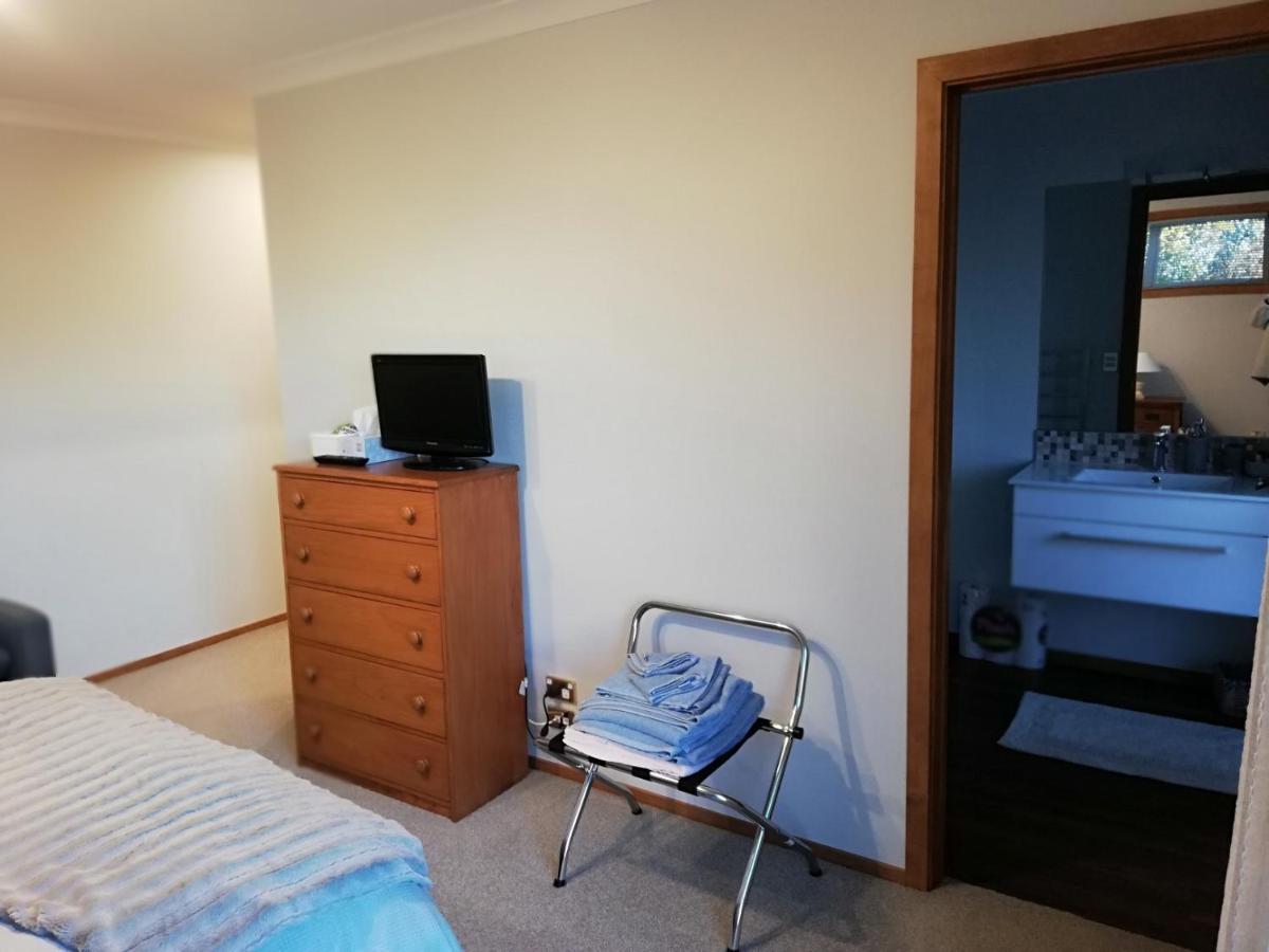 Whaka Heights Bed & Breakfast Christchurch Bagian luar foto